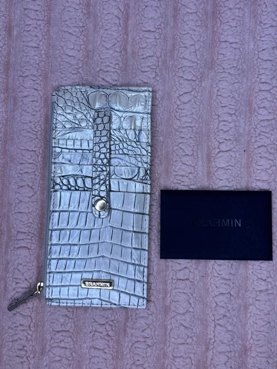 Brahmin Carrie Crossbody in Moonrise with Matching Credit Card Wallet - Picture 10 of 14